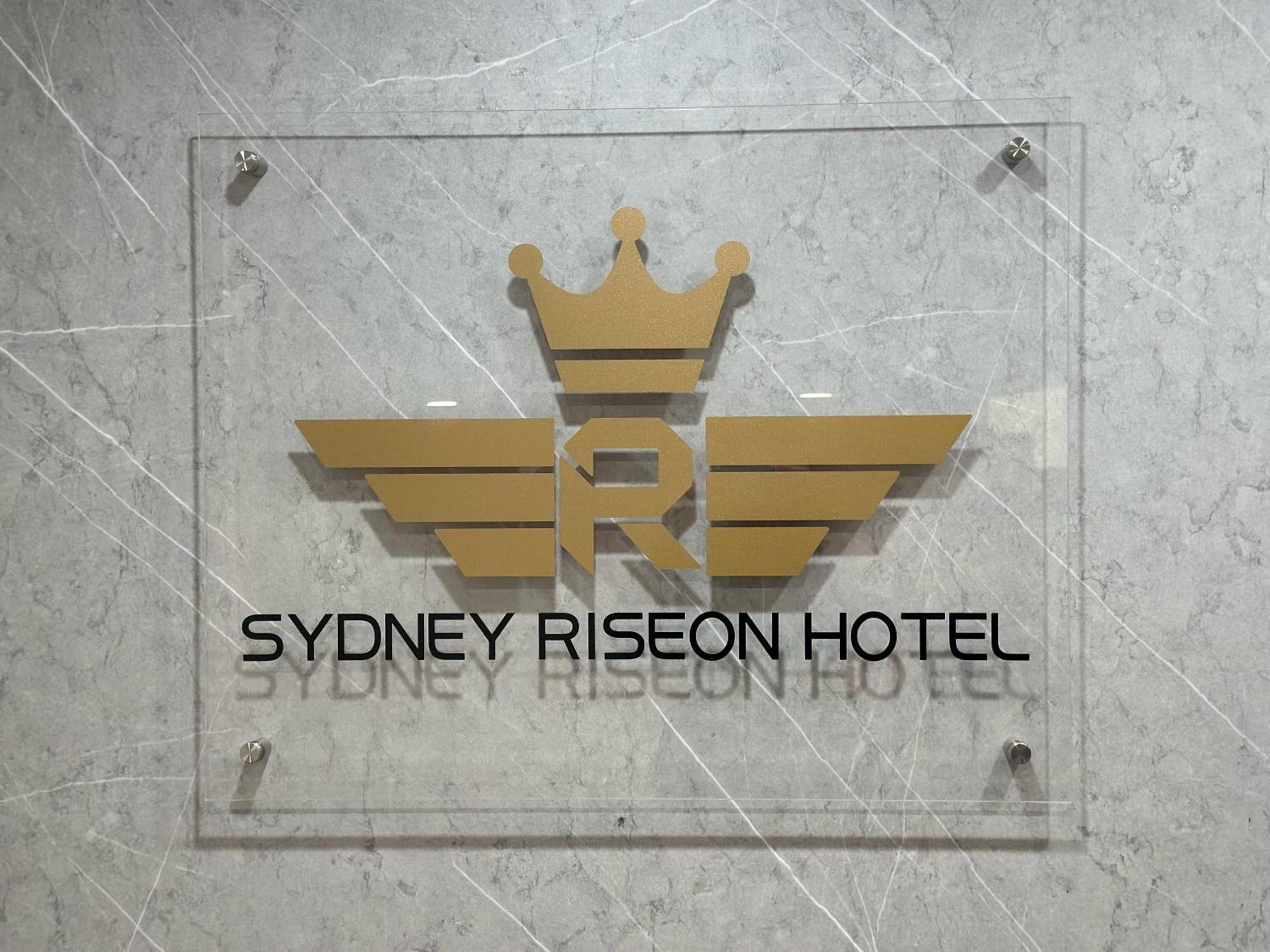 ポッシュ ホテル シドニー エクステリア 写真